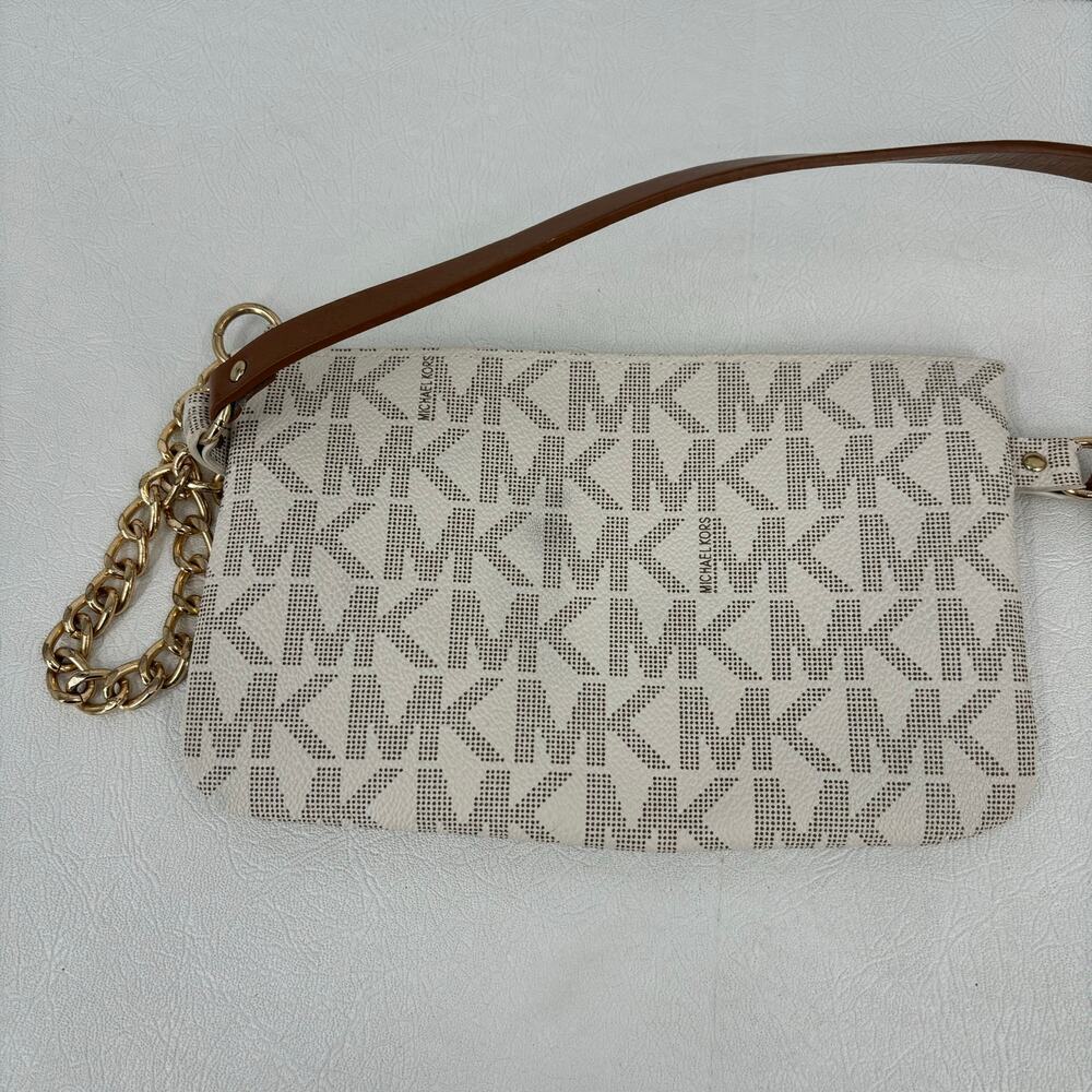 Michael Kors Belt Bag Chain Zip White Signature Logo Faux Leather Size L Belt - Picture 10 of 12